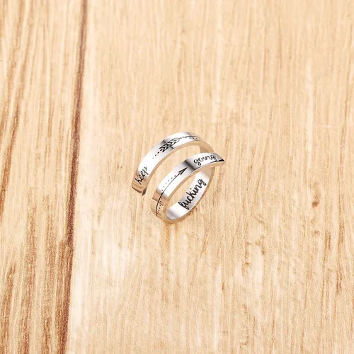 Vista 4 de ZRAY - Anillo de plata con inscripción en inglés "Keep Going", acero inoxidable, tamaño ajustable, regalo de apoyo para mujeres, adolescentes