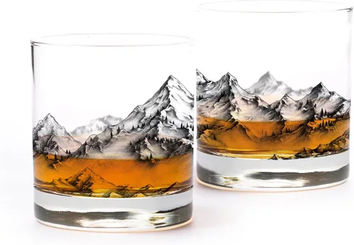 Vista 15 de Black Lantern Juego de vasos de whisky Cabin in the Forest – Vasos de 11 oz estilo antiguo con diseño de cabaña y pino Cristalería de base pesada