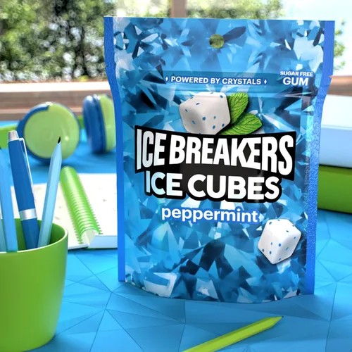 Vista 6 de ICE BREAKERS Ice Cubes - Goma de mascar de menta sin azúcar, 8.11 onzas (100 piezas)