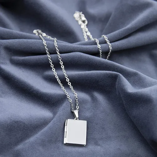 Vista 6 de PHOCKSIN Relicario collar para mujer que sostiene imágenes relicario de fotos para niñas Pulido y grabado Forever in My Heart& I Love You Mom