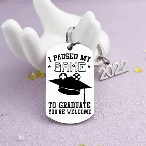 Vista 5 de Día de San Valentín para hombres y mujeres, relleno de calcetines para marido, esposa, video gamer, divertido "I Can't Pause My Game Talk", llavero