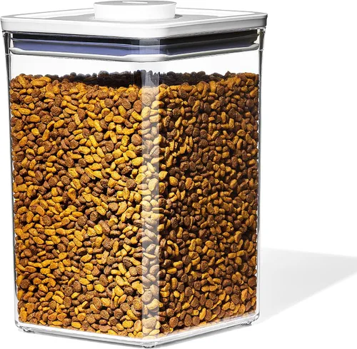 Vista 17 de OXO Good Grips Recipiente POP para mascotas – 2.6 L/2.8 Qt Ideal para hasta 3 libras de comida para perros o 2 libras de comida para gatos Blanco