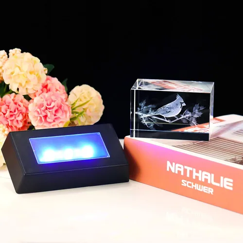 Vista 2 de YWHL Regalos de cardenal de cristal para mujeres y hombres: Figurina decorativa cardenal rojo grabada en 3D con láser, luz nocturna, regalos