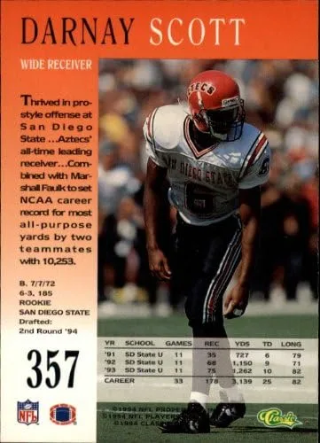 Vista 2 de 1994 Pro Line Live Football #357 Darnay Scott RC