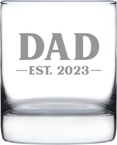 Vista 11 de Dad Est 20XX personalizado – Nuevo padre whisky rocas regalo de cristal para padres primerizos – Gafas personalizadas atrevidas de 10.25 onzas