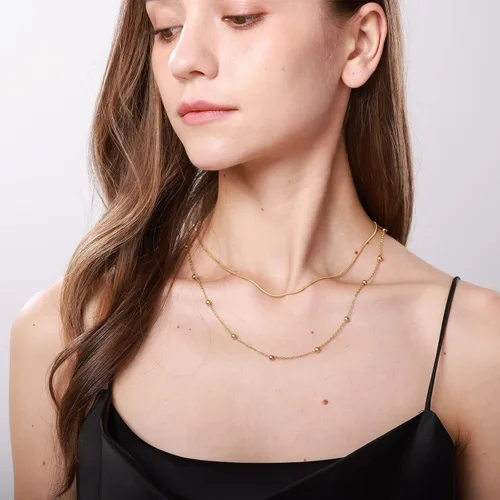 Vista 3 de VAttract Gargantilla en capas para mujer, con dije de moneda, círculo, perla, corazón, chapado en oro de 18 quilates, cadena de serpiente, collar