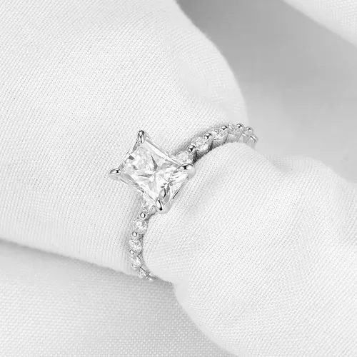 Vista 3 de DovEggs Center 2ct 6X8mm G-H-I Color Radiant Cut Moissanite Engagement Ring Solitaire with Accents 14K Gold Quality Silver Engagement Ring for Women