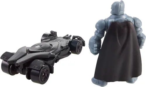 Vista 2 de Hot Wheels Batman v Superman El amanecer de la Justicia Blindado Batman Mini y Vehículo Batmobile