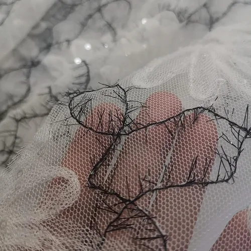 Vista 6 de VejiA 3 Yards Mesh Multi-Petal Flower Hook Embroidery Black Thorn Long Eyelash Embroidery Fabric