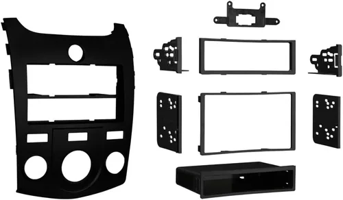 Vista 4 de Metra Electronics Kia Forte 2010-Up Kit de instalación de radio doble DIN/ISO + paquete de arnés