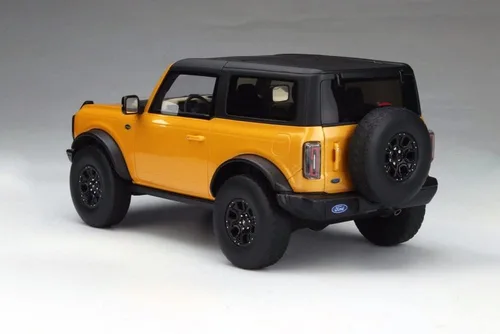 Vista 9 de GT Spirit Ford Bronco Wildtrak 2021, Cyber Orange Metallic US044 - Auto de juguete de resina a escala 1/18