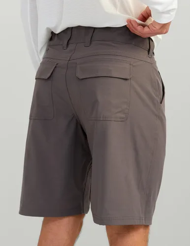Vista 5 de HUK Pantalones cortos de pesca para hombre Next Level de 10.5 pulgadas, de secado rápido