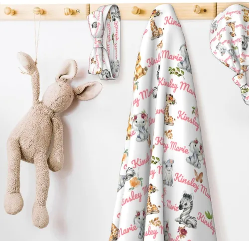 Vista 4 de Manta de Arrullo Personalizada para Bebé para Niños y Niñas - Manta con Nombre Personalizado con Animales