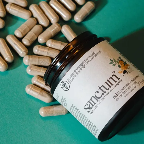Vista 13 de Sanctum Suplemento calmante intestinal formulado por médicos y recomendado por médicos para malestar, hinchazón y estrés