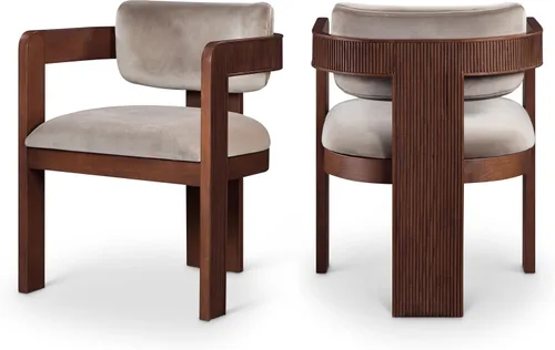 Vista 31 de Meridian Furniture Sacha - Juego de 2 sillas de comedor de terciopelo y Terciopelo coñac