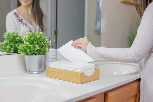 Vista 4 de 50 toallas de papel de tela, toallas de mano desechables para invitados de baño, toalla facial desechable para invitados, paños o servilletas
