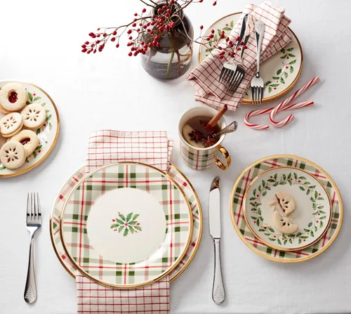 Vista 3 de Lenox 894964 Holiday Plaid Accent Plates, juego de 4, rojo y verde, vajilla de Navidad, entretenimiento Porcelana, apto para lavavajillas. También