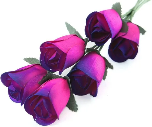 Vista 18 de 6 rosas de madera negras medio abiertas para manualidades, ramos personalizados y otros proyectos. 16 colores para elegir. Negro