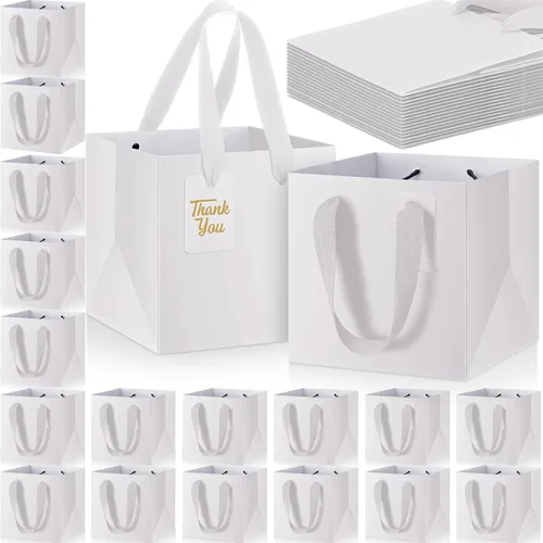 Vista 8 de Windyun 25 mini bolsas de regalo de papel con asa de 6 x 6 x 6 pulgadas, pequeñas bolsas cuadradas con etiqueta de agradecimiento para Navidad