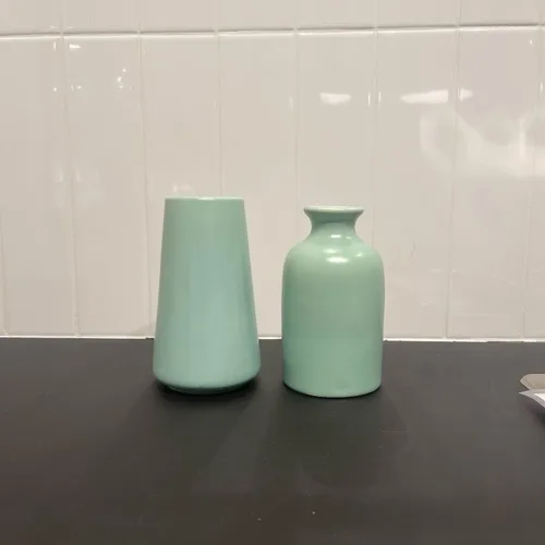 Vista 5 de Juego de 2 jarrones clásicos de cerámica azul, jarrones altos para flores, para decoración de sala de estar, decoración del hogar, casas de campo