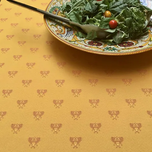 Vista 3 de Amelie Michel Mantel jacquard francés de lujo en Maya Bee, dorado, resistente a las manchas, fácil cuidado, lavable a máquina, fabricado en Francia