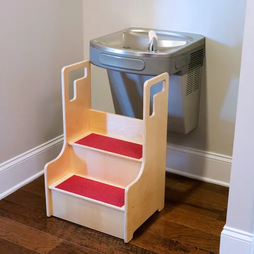Vista 5 de Taburete Step-Up-N-Wash de Wood Designs.