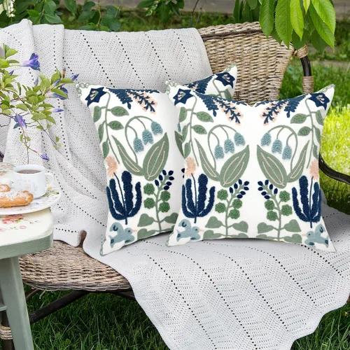 Vista 3 de Alysheer Fundas de almohada decorativas bordadas florales de primavera de 18" x 18", juego de 2, fundas de cojín de algodón con patrón acolchado