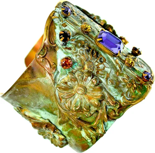 Vista 2 de Elaine Coyne Collectible Artwear Olive Patina Brass Zinnia Flowers Wide Cuff - Auténticos cristales de cristal, Cristal