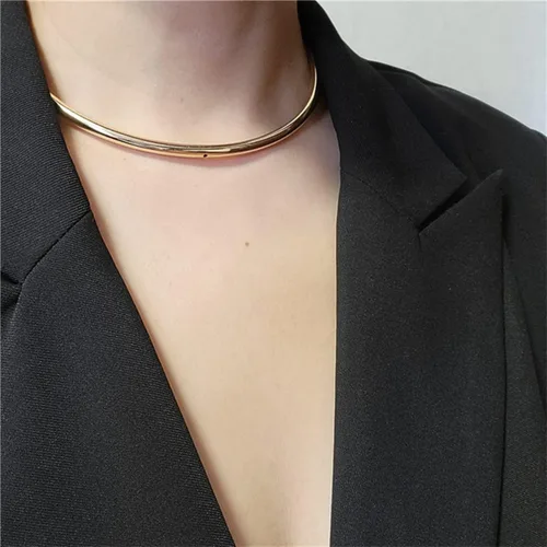 Vista 6 de Collar de aro redondo de metal chapado en oro de 14 quilates de alto pulido, collar de aro ligero para mujeres y niñas, joyería minimalista