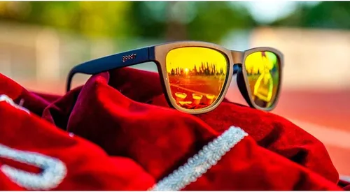 Vista 8 de Lentes de sol polarizados para los UV antideslizantes sin rebote de Goodr