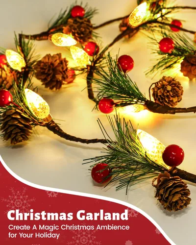 Vista 6 de Guirnalda de Navidad con luces, cadena de piñas de 7 pies con bayas rojas, agujas, 20 luces LED C6 de Navidad, funciona con pilas, guirnalda