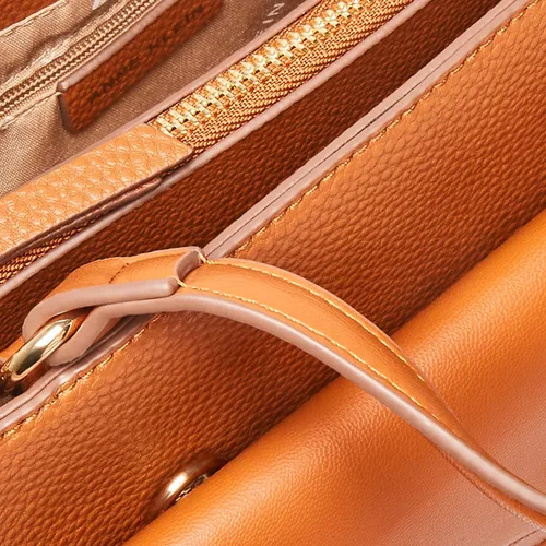 Vista 4 de Anne Klein Sq. Satchel WPouch & Detachable Strap
