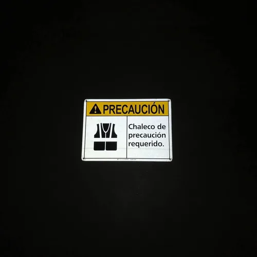 Vista 6 de TRADESAFE Señal de seguridad con chaleco de seguridad de EPI – Chaleco de Precaución Requerido en español, señal de seguridad de aluminio