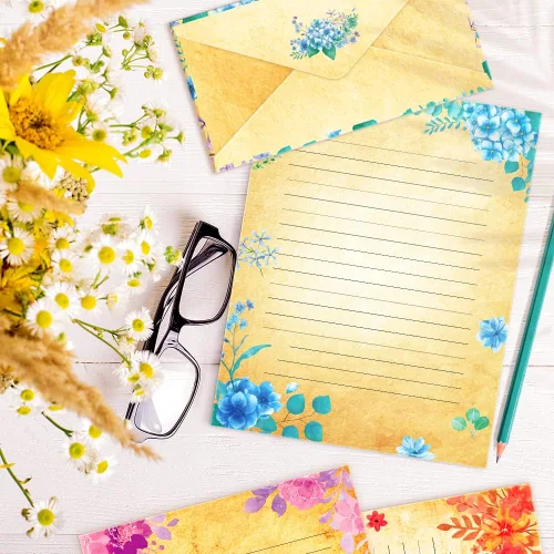 Vista 4 de Juego de papel y sobres vintage de papelería floral vintage con papel de escritura con letras forradas, 48 hojas + 24 sobres, 8.5 x 11 pulgadas
