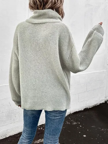 Vista 2 de SweatyRocks Suéteres de punto de manga larga de murciélago de cuello alto para mujer