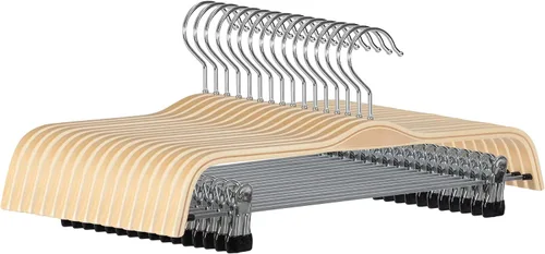 Vista 9 de J.S. Hanger gancho de ropa para pantalón de madera de acabado natural con gancho antioxido y 2 clips ajustables, 5 unidades.