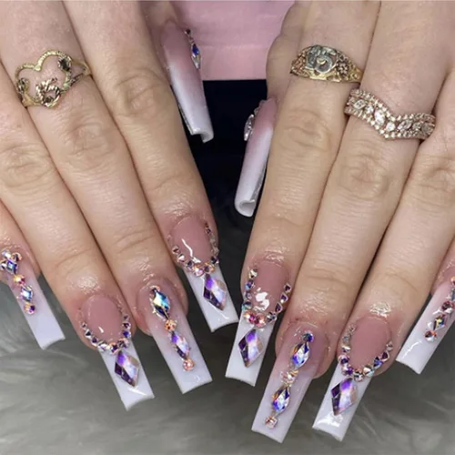 Vista 10 de Uñas postizas a presión de almendra, uñas postizas medianas con diseños de estampado francés de lámina dorada 3D, pegamento dorado Starlight en uñas