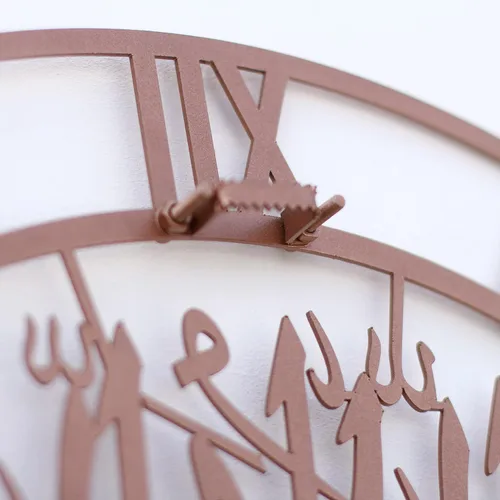 Vista 5 de iwa concept Primer reloj silencioso islámico de metal Kalima Decoraciones de pared de Ramadán islámico Regalo moderno de inauguración de la casa
