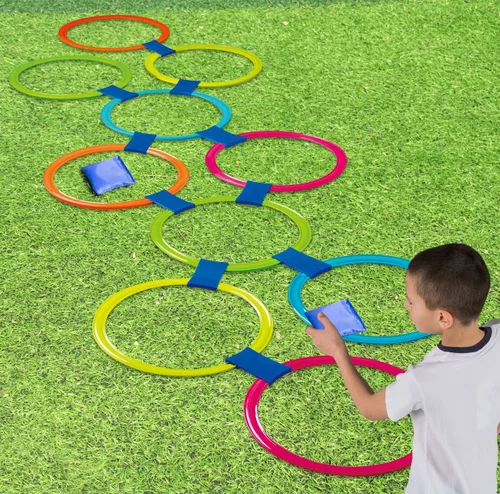 Vista 6 de GOODLYSPORTS 2 en 1 con lanzador de bolsas de frijoles, combina anillos de Hopscotch con juego de lanzamiento de bolsas de frijoles, juego