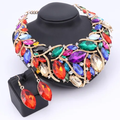 Vista 2 de Conjunto de joyería de cuentas africanas para mujer, collar y aretes de cristal