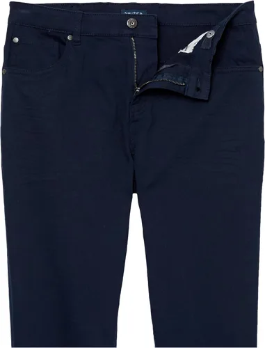 Vista 5 de Nautica Pantalón de sarga elástica de ajuste clásico para niños, estilo de 5 bolsillos, cremallera y cierre de botón