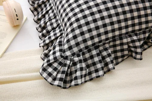 Vista 5 de Fundas de almohada cuadradas a cuadros en blanco y negro con volantes, fundas de almohada a cuadros, fundas de almohada de gingham, fundas