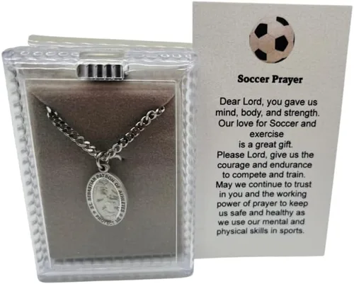 Vista 2 de Juego de medallas de fútbol de San Sebastián con colgante de peltre en una tarjeta de oración de cadena de acero inoxidable en caja