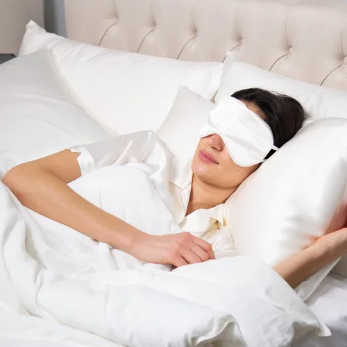 Vista 3 de Fishers Finery 25 Momme 100% Mulberry Silk Eye Mask Correa ajustable (rosa)