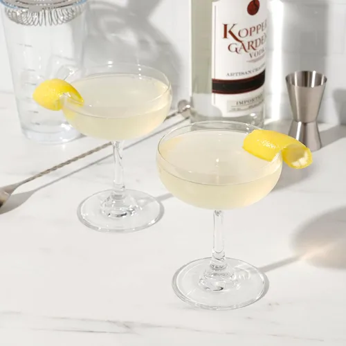Vista 7 de Vaso True Coupe, Copas de Martini para Fiesta de Cóctel, Perfecto para Espresso Martini, Manhattan, Champán, Elegante Cristalería de 7 oz para Bares