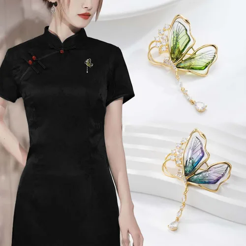 Vista 2 de nuevos broches de mujer, mariposa hada micro incrustado broches de circón, alfileres de ropa de alas de bailarín de alta gama, broches de alas