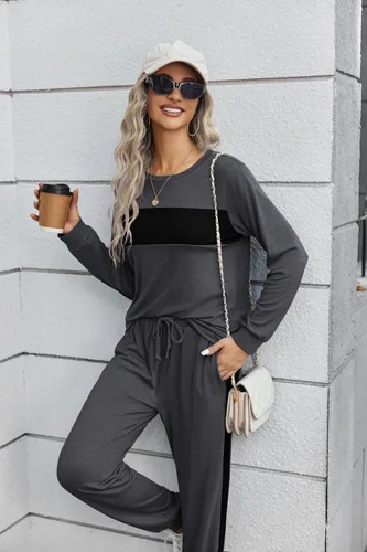 Vista 2 de HOTOUCH Conjunto de dos piezas para mujer, de manga larga, cuello redondo, sin botones y pantalones largos, sudadera de moda 2023