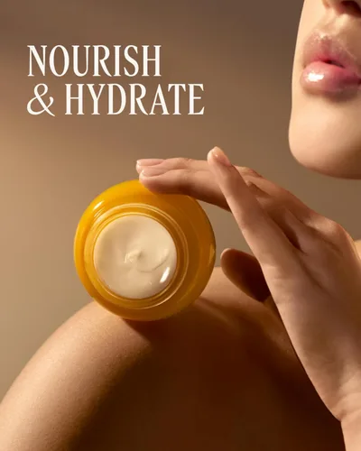 Vista 7 de L'OCCITANE Immortelle Divine Crema Reafirmante para la Cara: Nuestra Crema #1, Mejora las arrugas, Piel Suave, Hidratante Diario para un Resplandor