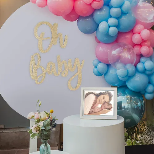 Vista 4 de Letrero de OH BABY (madera/dorado) para fiesta de baby shower, decoración de revelación de género para niño y niña, anuncios de bebé, fiesta