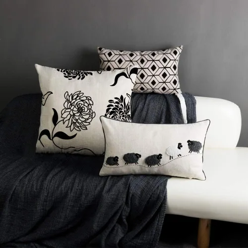 Vista 7 de JWH Funda de almohada rectangular decorativa de oveja, funda de almohada decorativa con apliques, funda de almohada hecha a mano, para cama, sofá